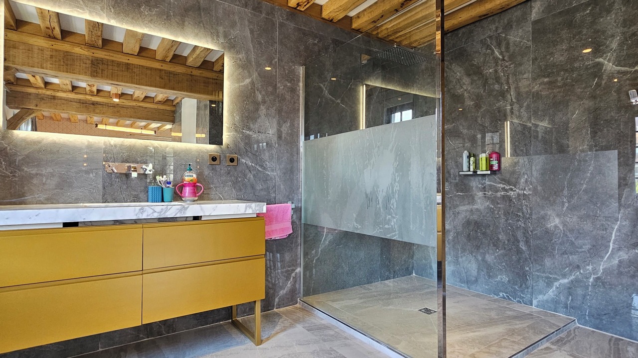 Photo of Bathroom in Benerville-sur-Mer