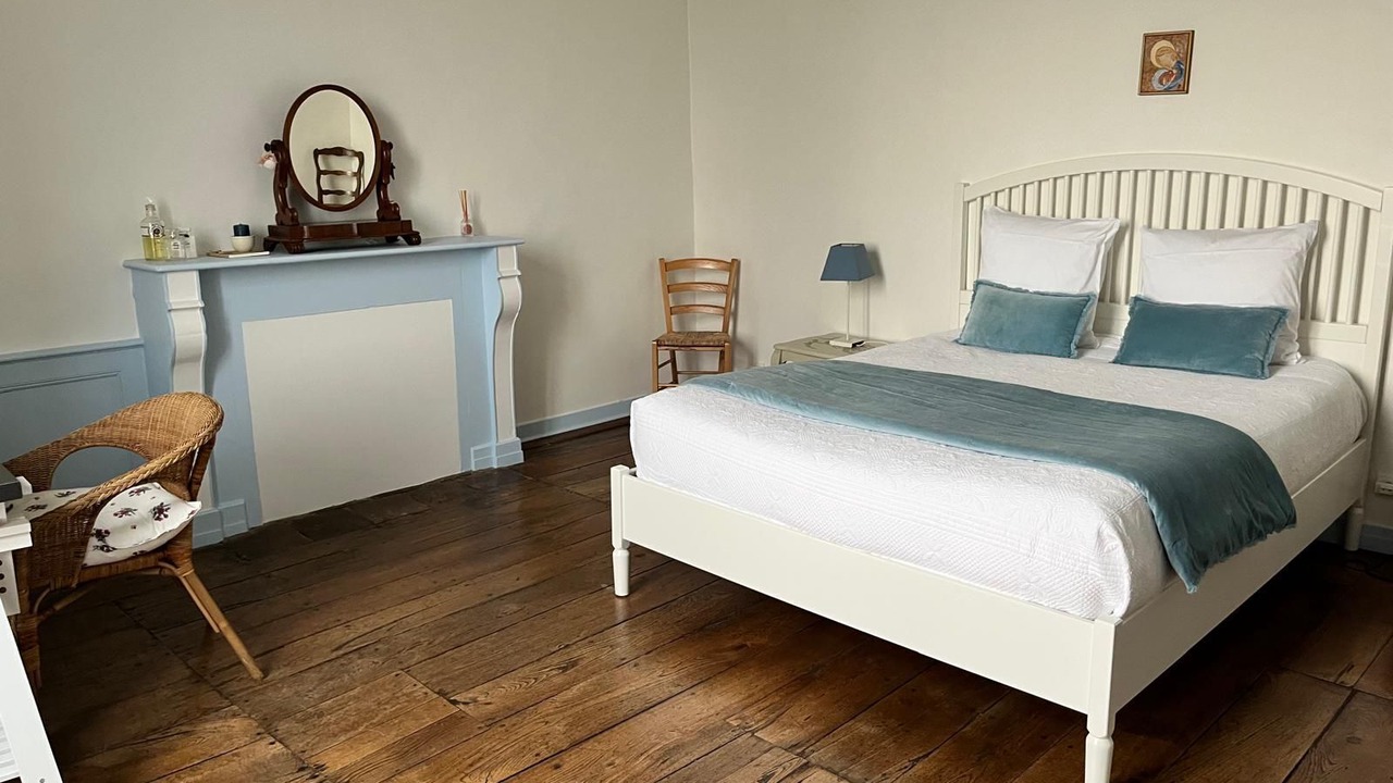 Photo of Bedroom in Chateaubourg