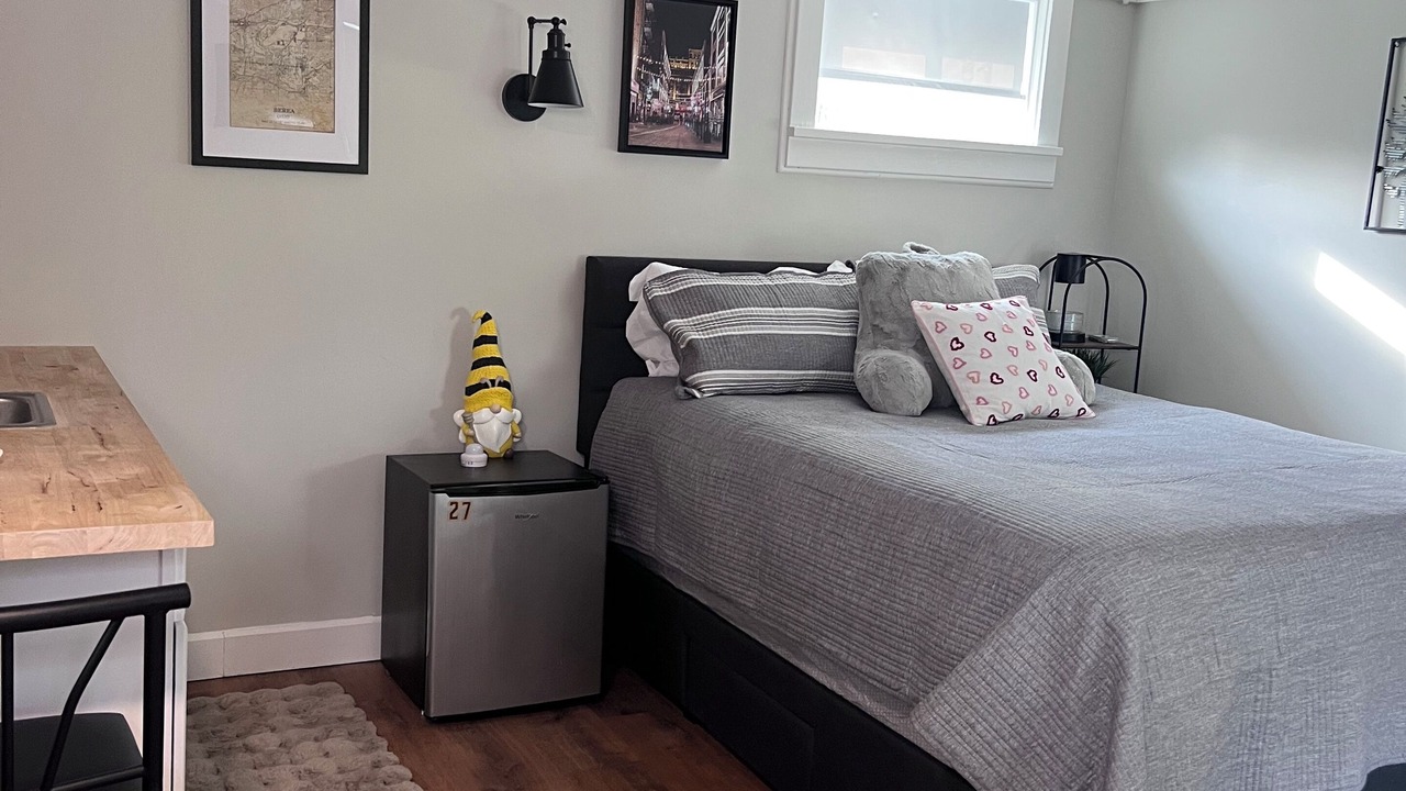 Photo of Bedroom in Berea