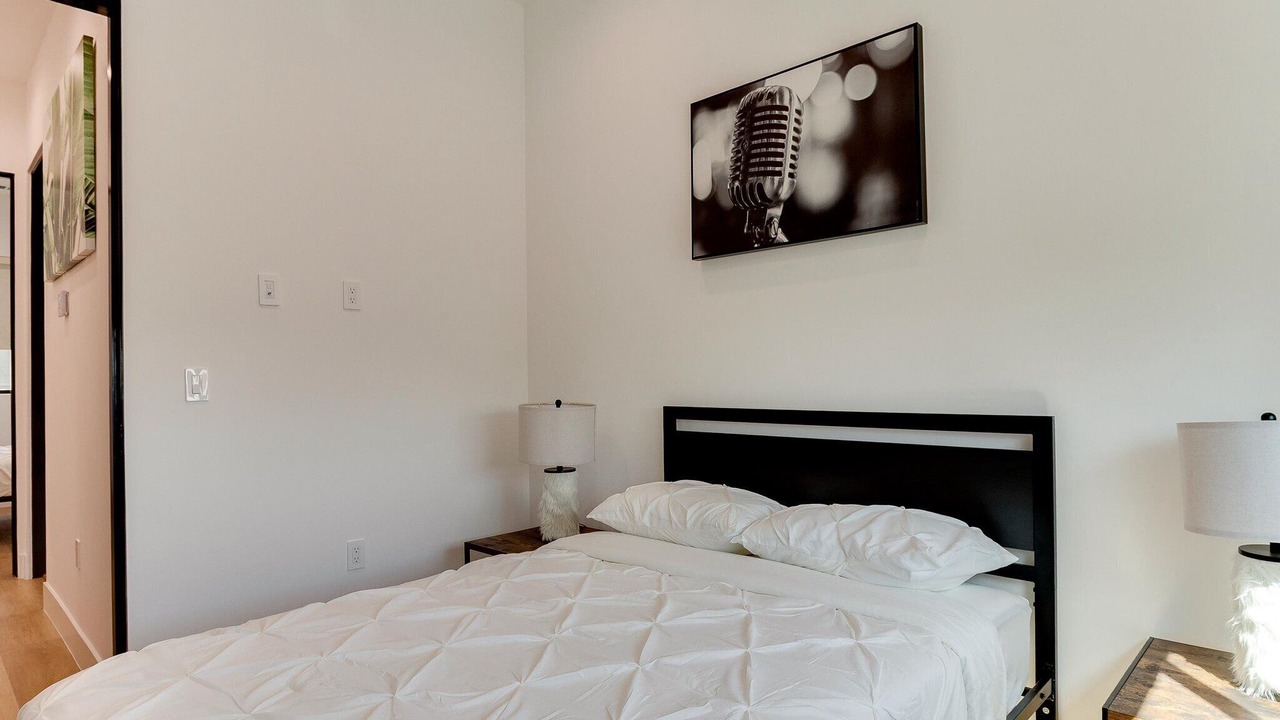 Photo of Bedroom in Los Angeles