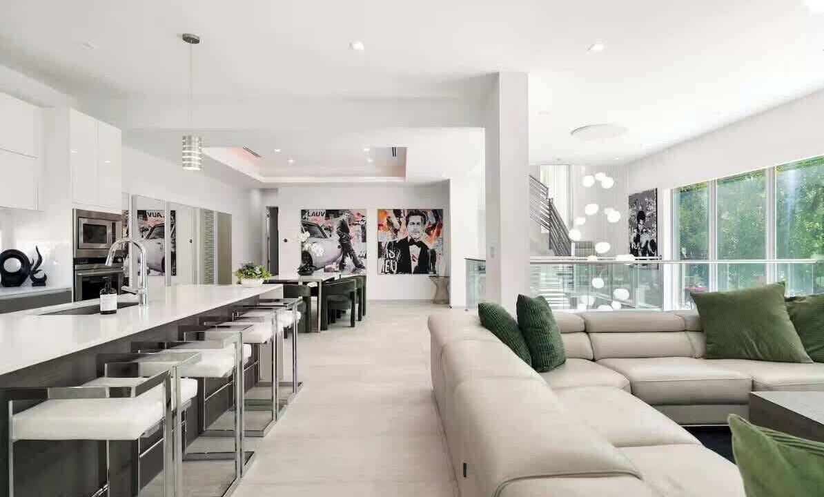 Photo of Livingroom in The Roads