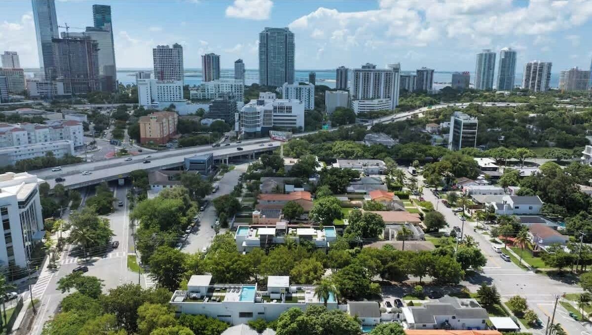 Photo of Outdoor in The Roads