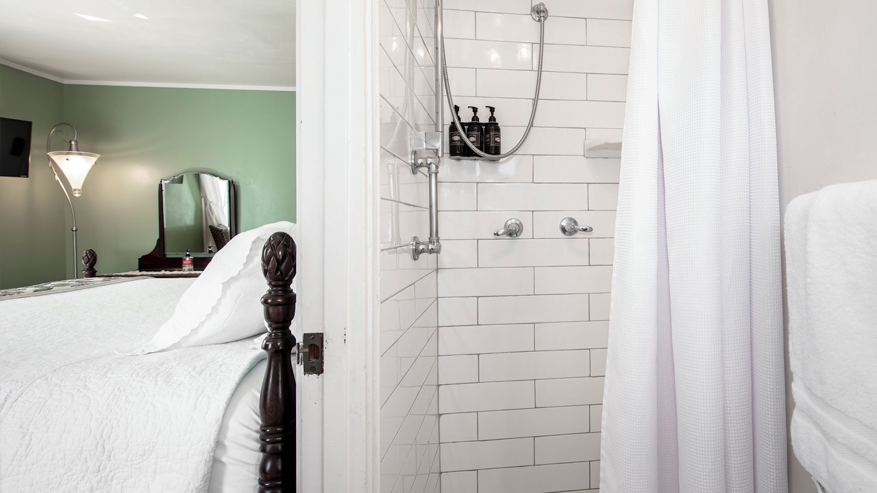 Photo of Bathroom in Oak Park