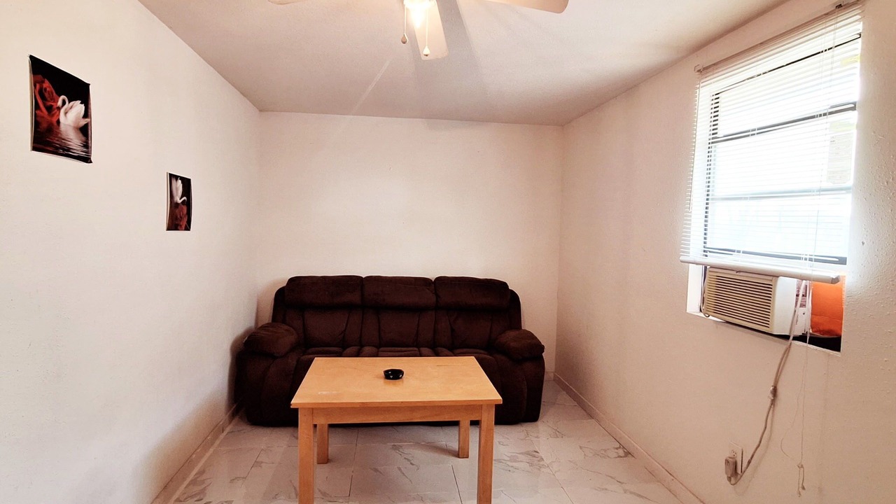 Photo of Livingroom in Wells Branch