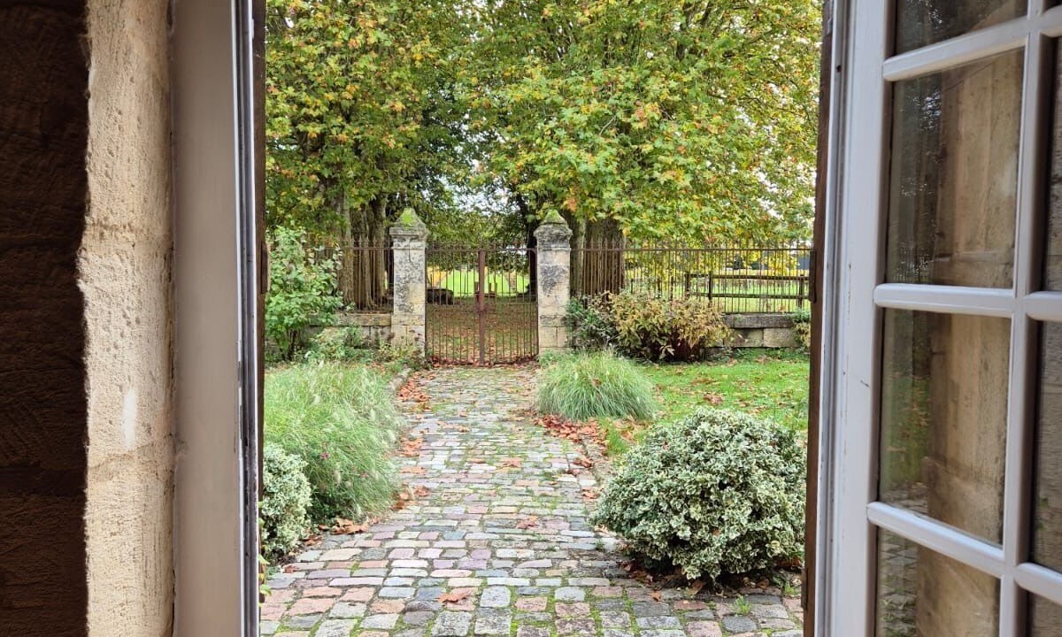 Photo of Others in Ladaux