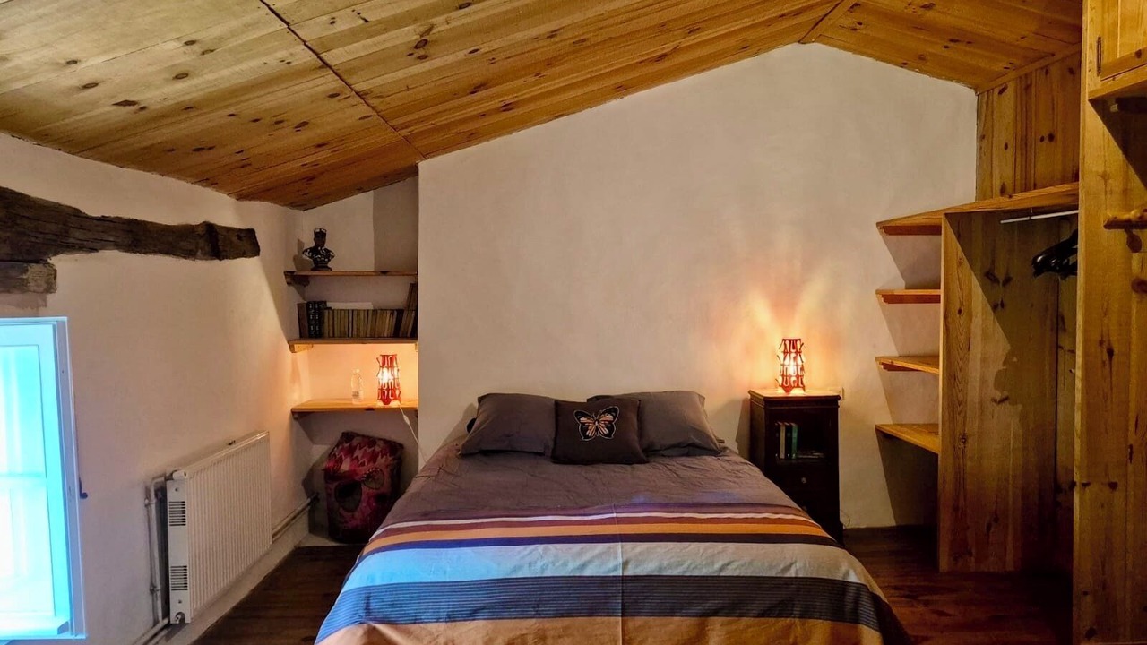 Photo of Bedroom in Ladaux