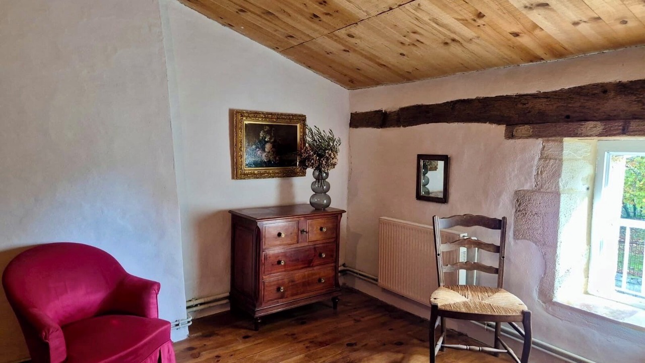 Photo of Others in Ladaux