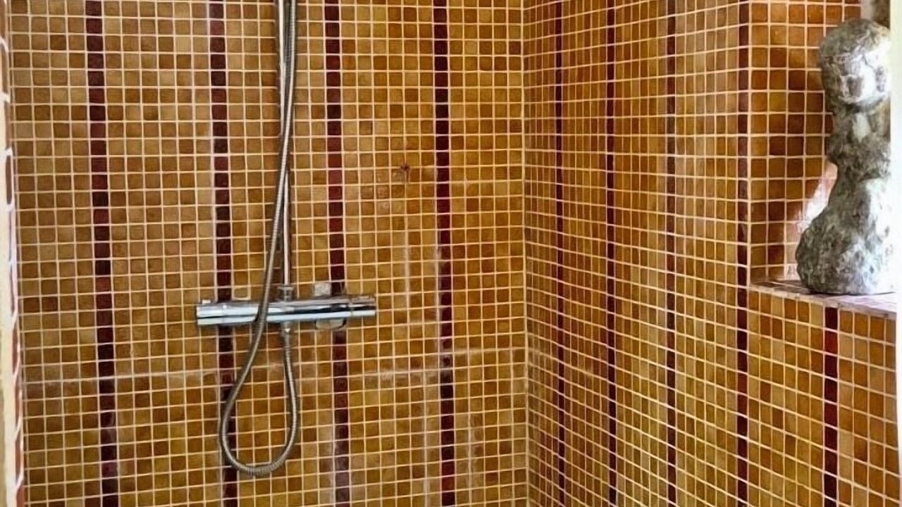 Photo of Bathroom in Ladaux