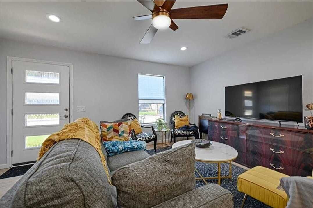 Photo of Livingroom in Plano