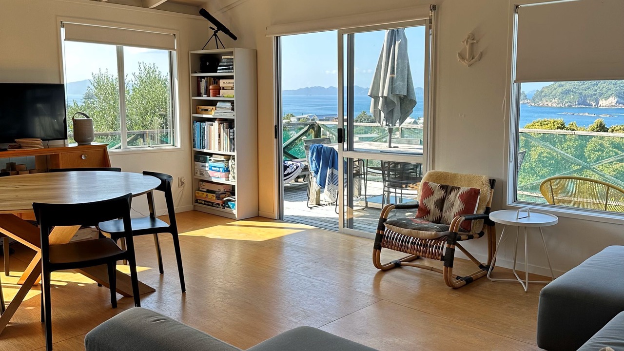 Photo of Livingroom in Hahei