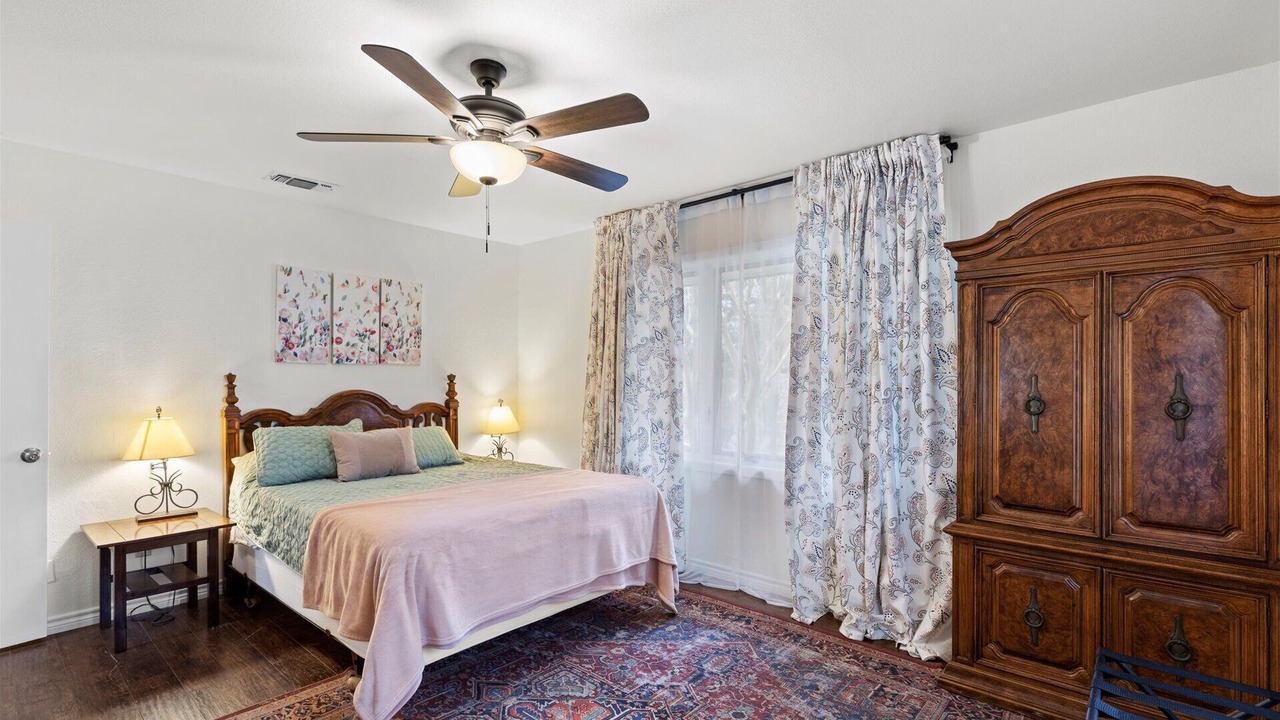 Photo of Bedroom in Seguin