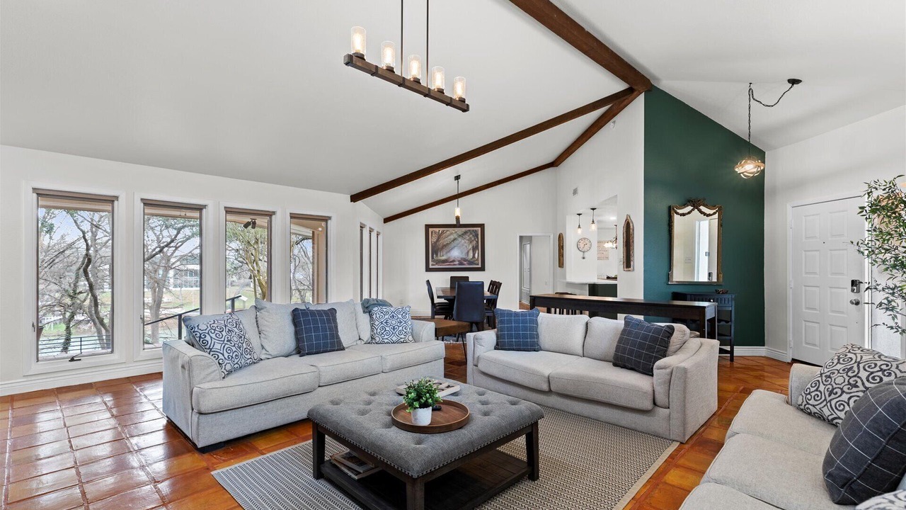 Photo of Livingroom in Seguin