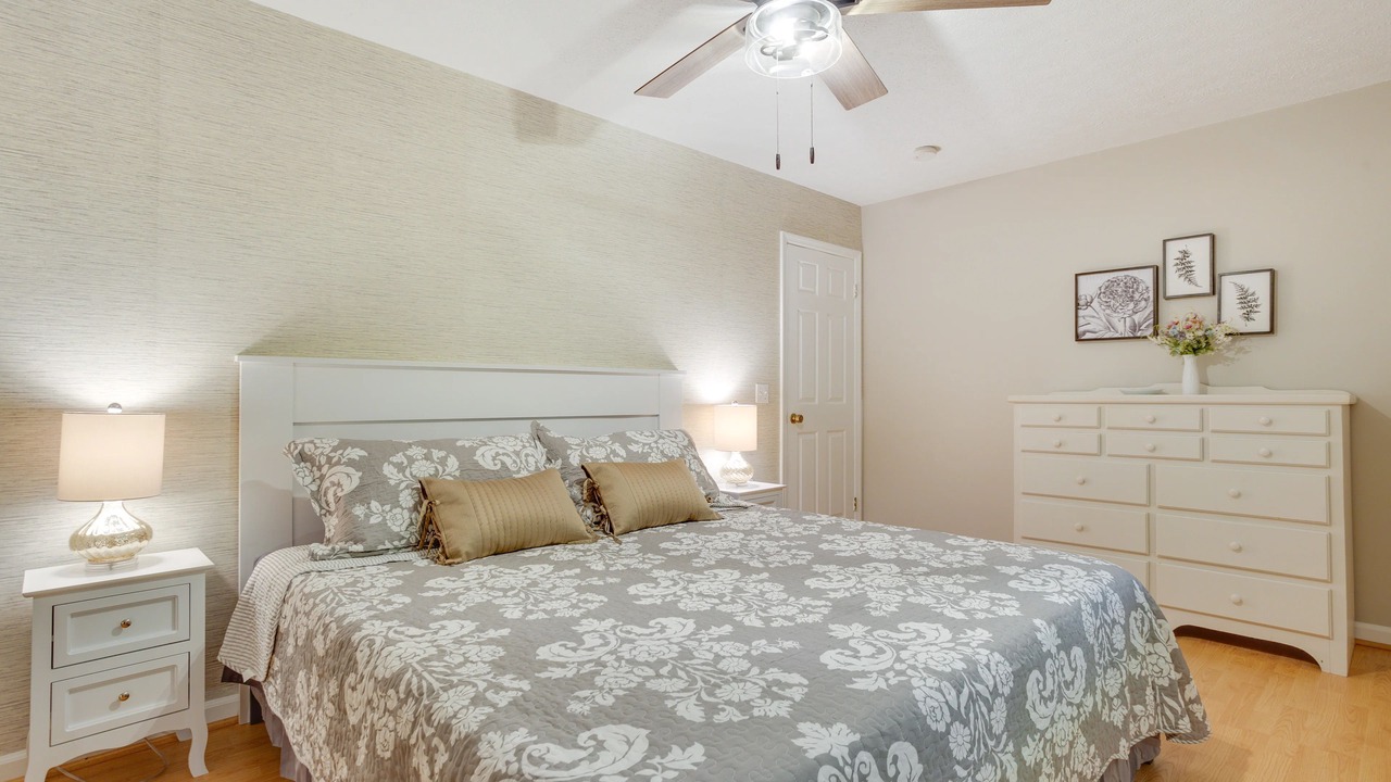 Photo of Bedroom in Tate