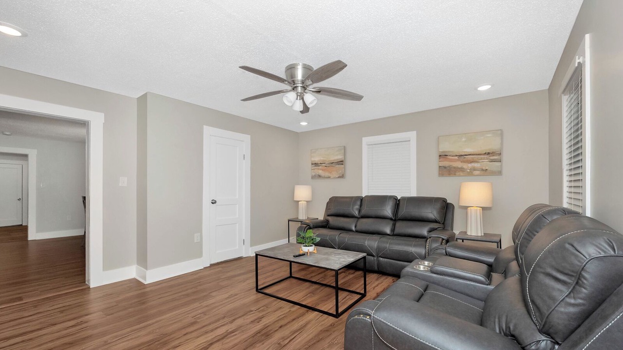 Photo of Livingroom in Huntsville