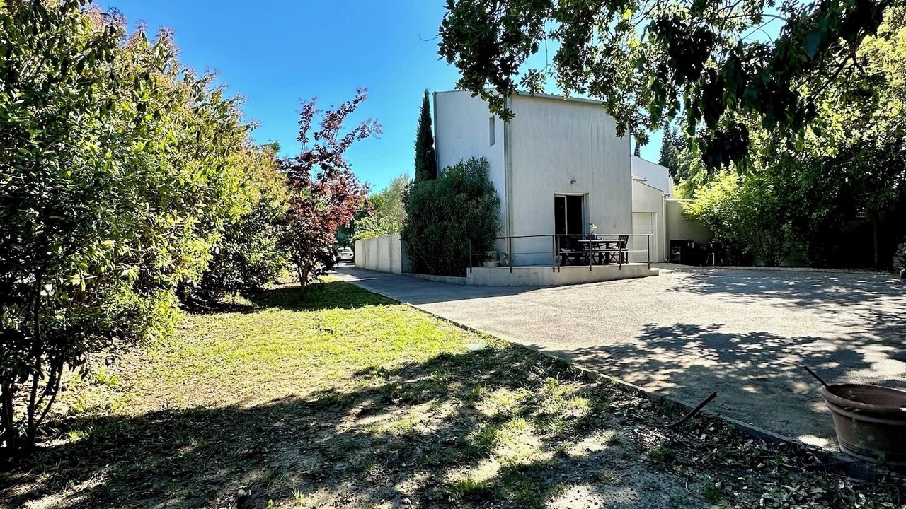 Photo of Outdoor in Assas