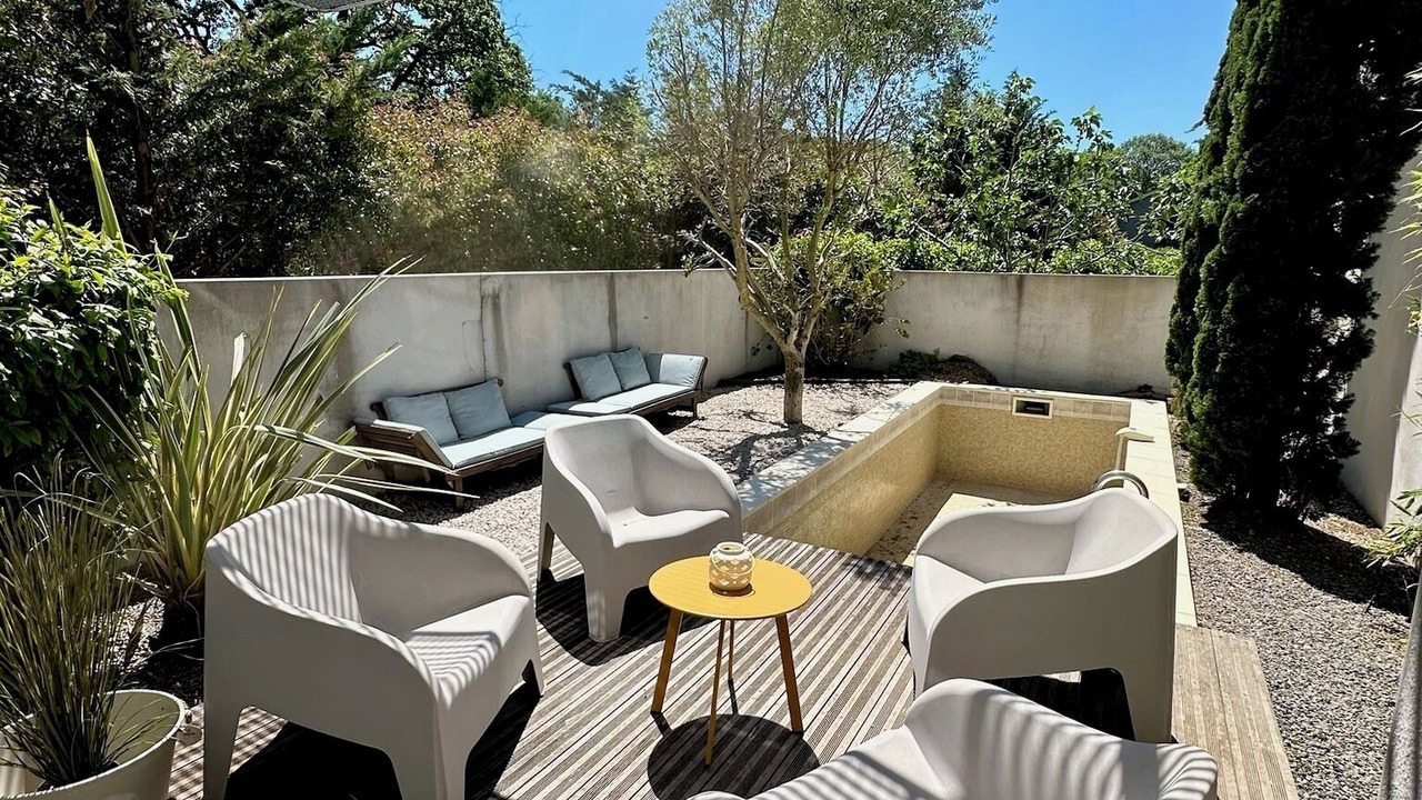 Photo of Patio Balcony in Assas