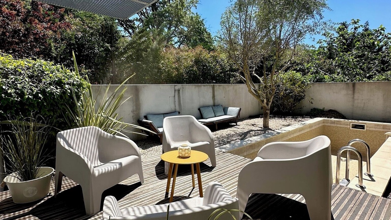 Photo of Patio Balcony in Assas