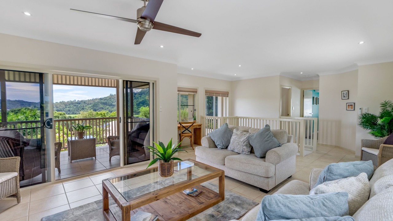 Photo of Livingroom in Redlynch