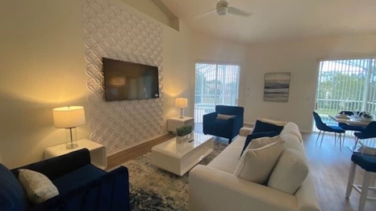 Photo of Livingroom in Tuscan Hills