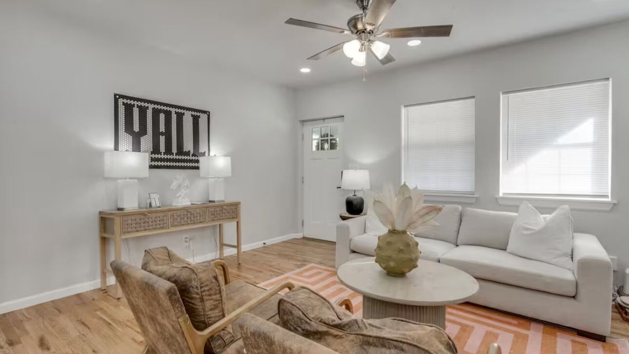 Photo of Livingroom in Central Oklahoma City