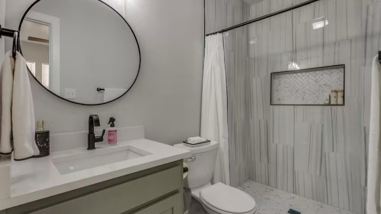 Photo of Bathroom in Central Oklahoma City