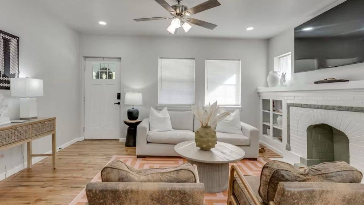 Photo of Livingroom in Central Oklahoma City