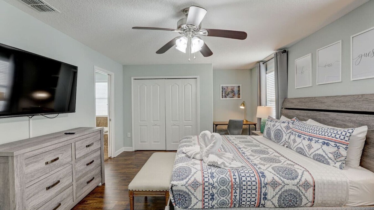 Photo of Bedroom in Davenport