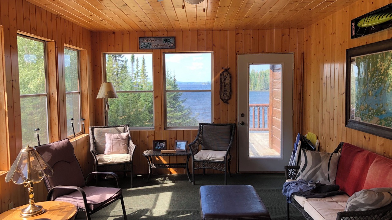 Photo of Livingroom in Unorganized Thunder Bay District