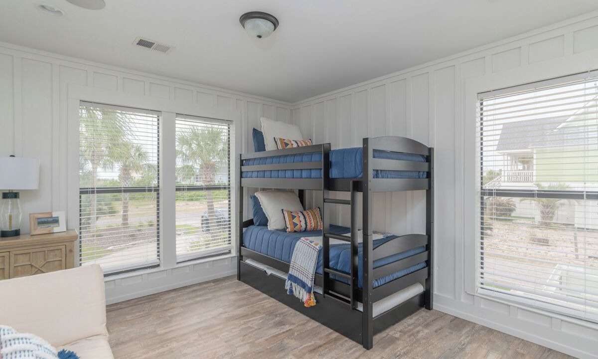 Photo of Bedroom in Beachwalk