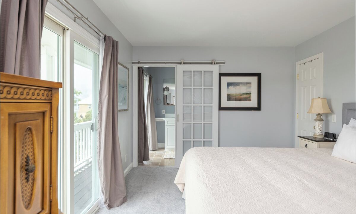 Photo of Bedroom in Oceanmarsh Subdivision