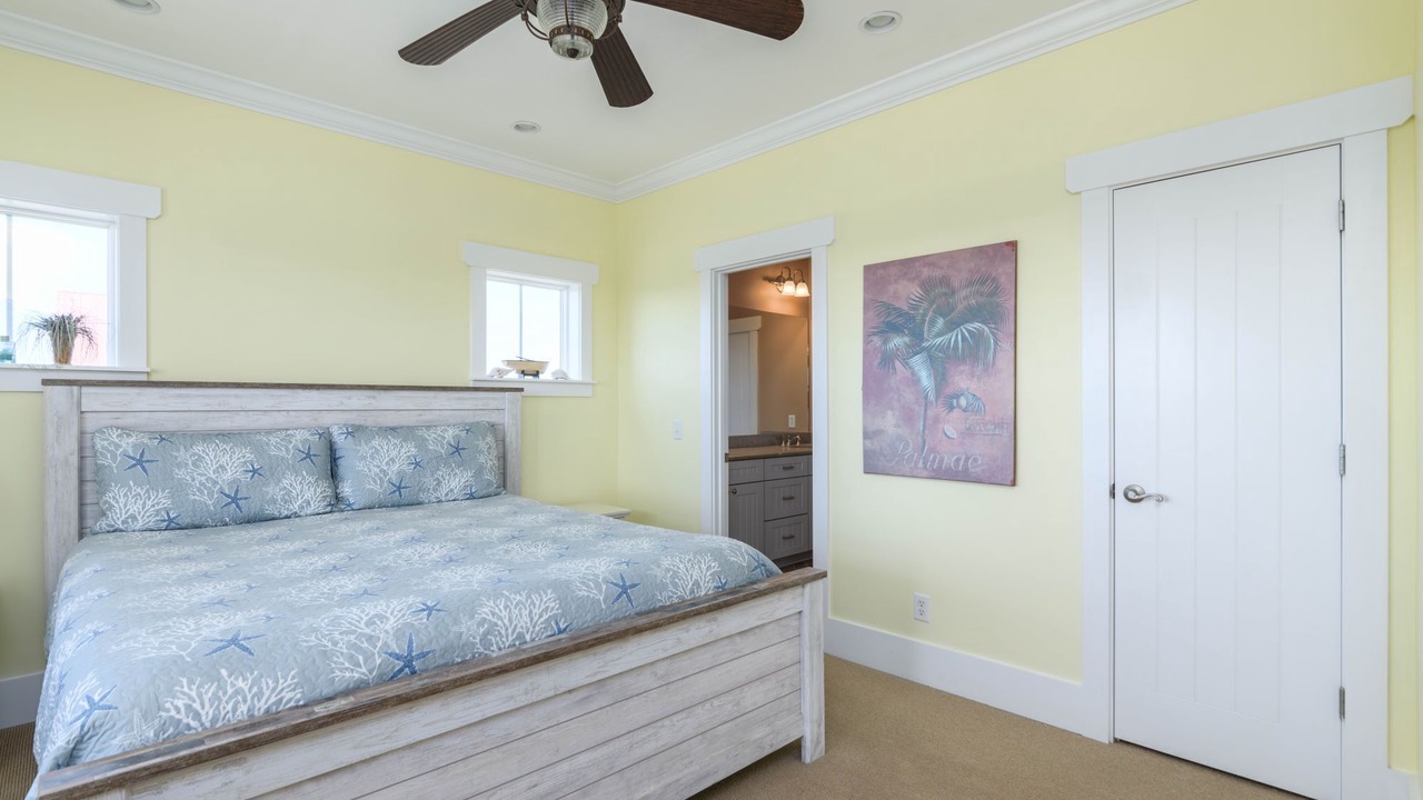 Photo of Bedroom in Oceanmarsh Subdivision