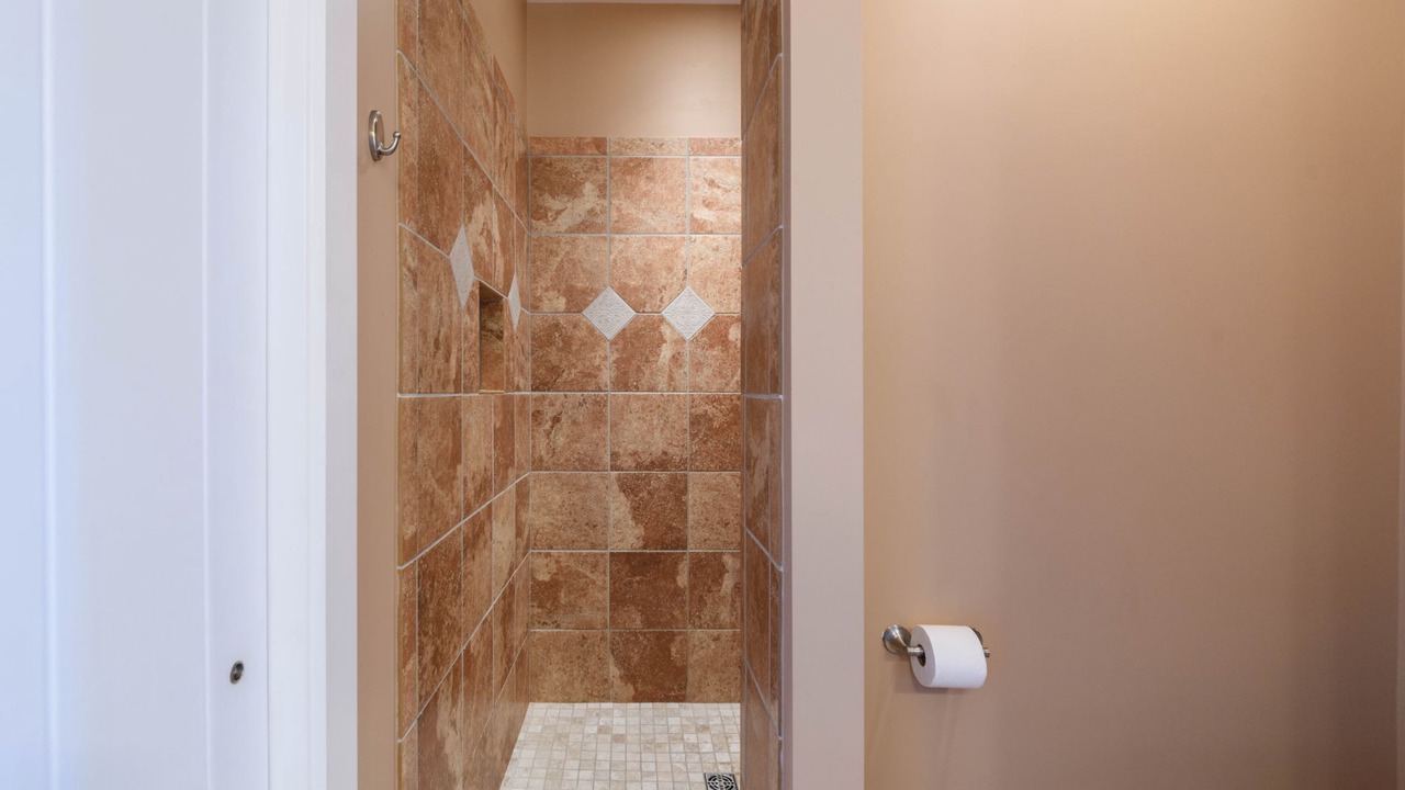 Photo of Bathroom in Oceanmarsh Subdivision