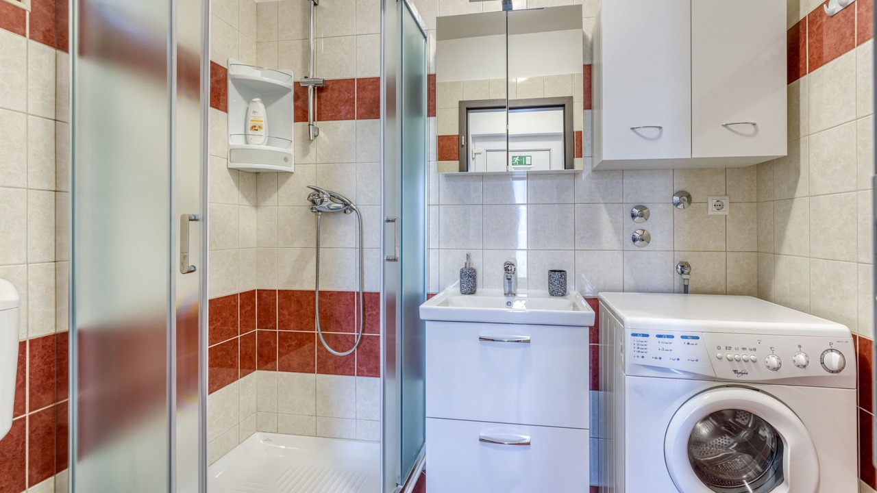 Photo of Bathroom in Bregi