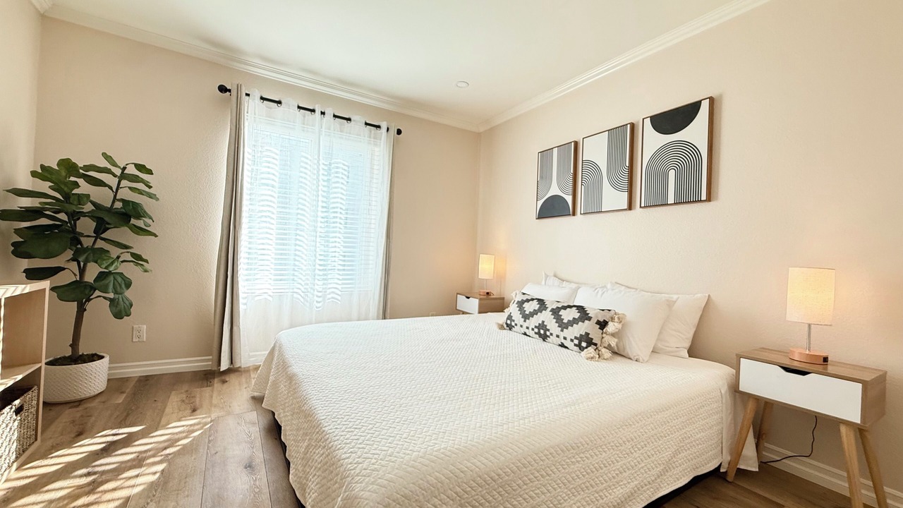 Photo of Bedroom in Sherman Oaks