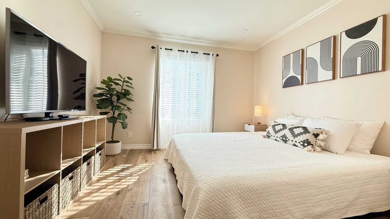 Photo of Bedroom in Sherman Oaks