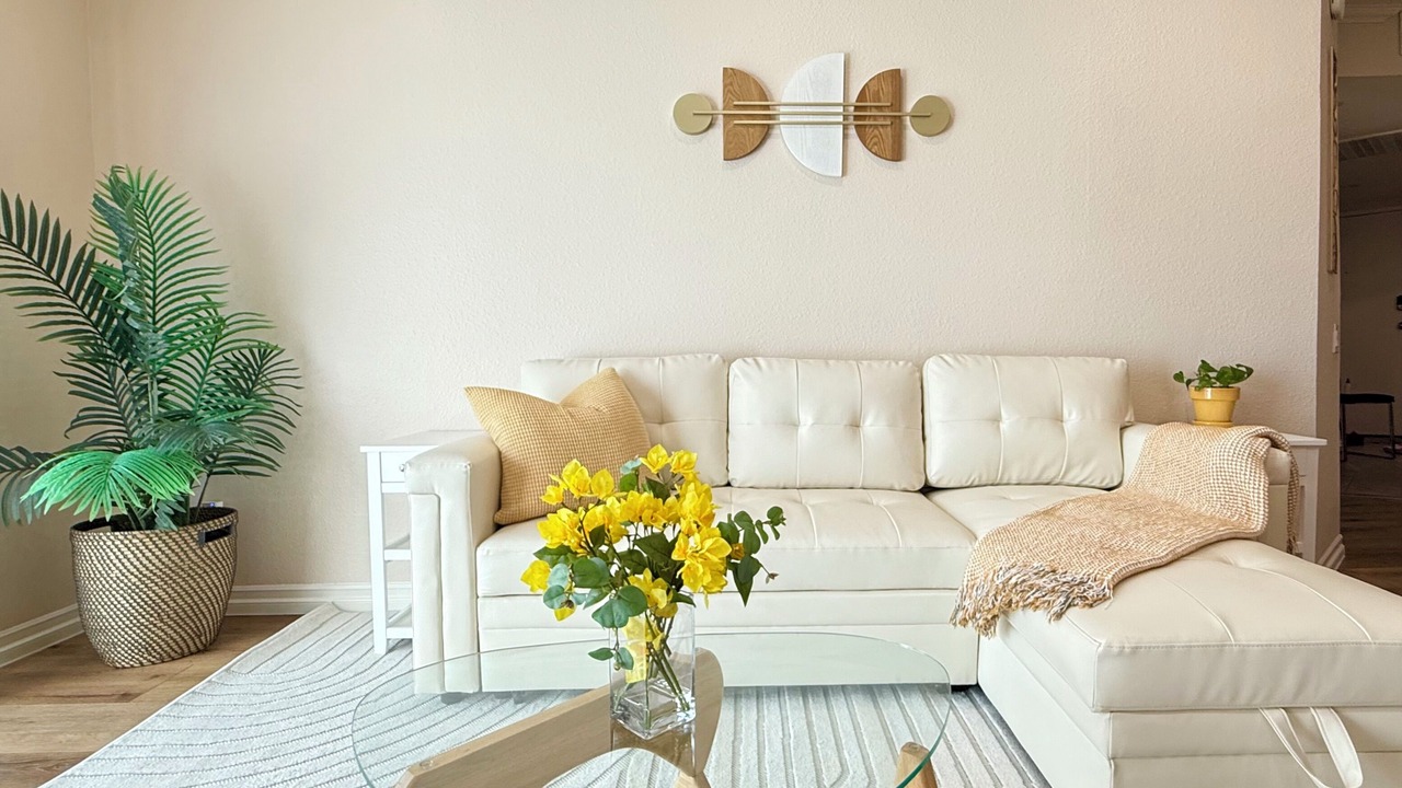 Photo of Livingroom in Sherman Oaks
