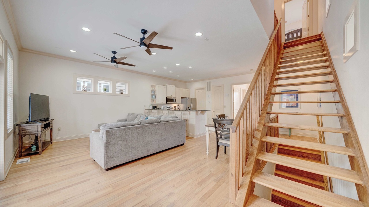 Photo of Livingroom in Crescent Beach