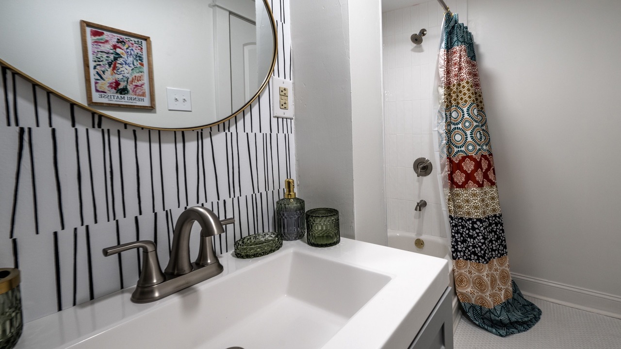 Photo of Bathroom in Central Gardens