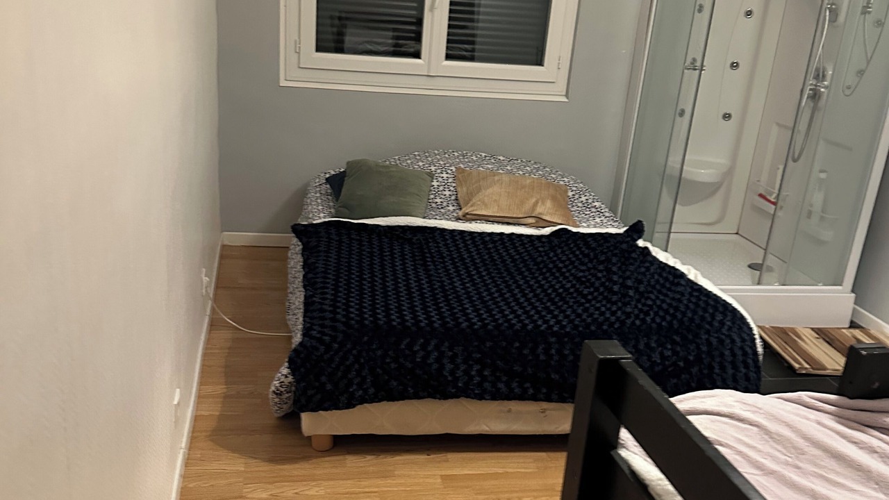 Photo of Bedroom in Conie-Molitard