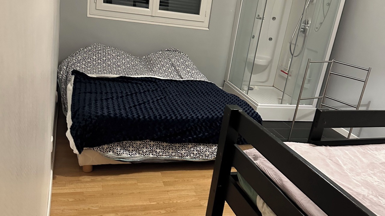 Photo of Bedroom in Conie-Molitard