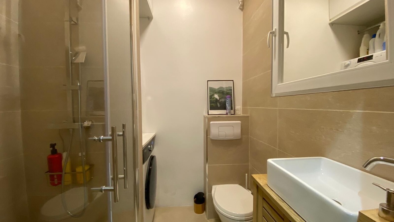 Photo of Bathroom in Vernier