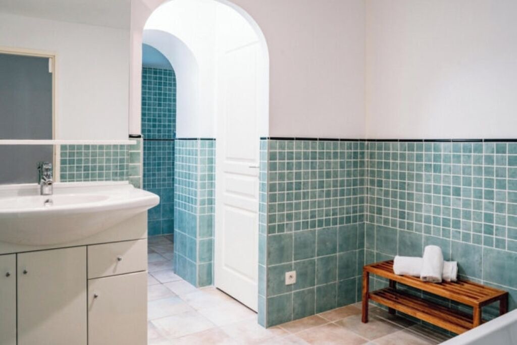 Photo of Bathroom in Siran