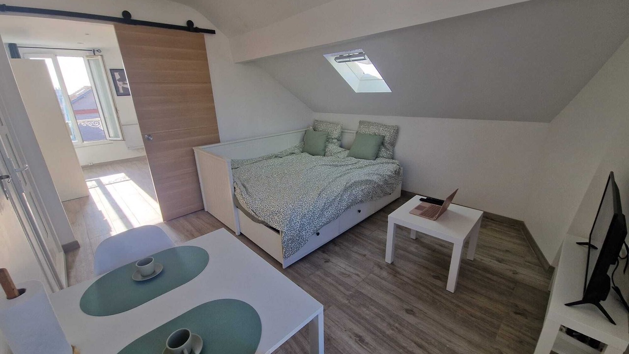 Photo of Bedroom in Argenteuil