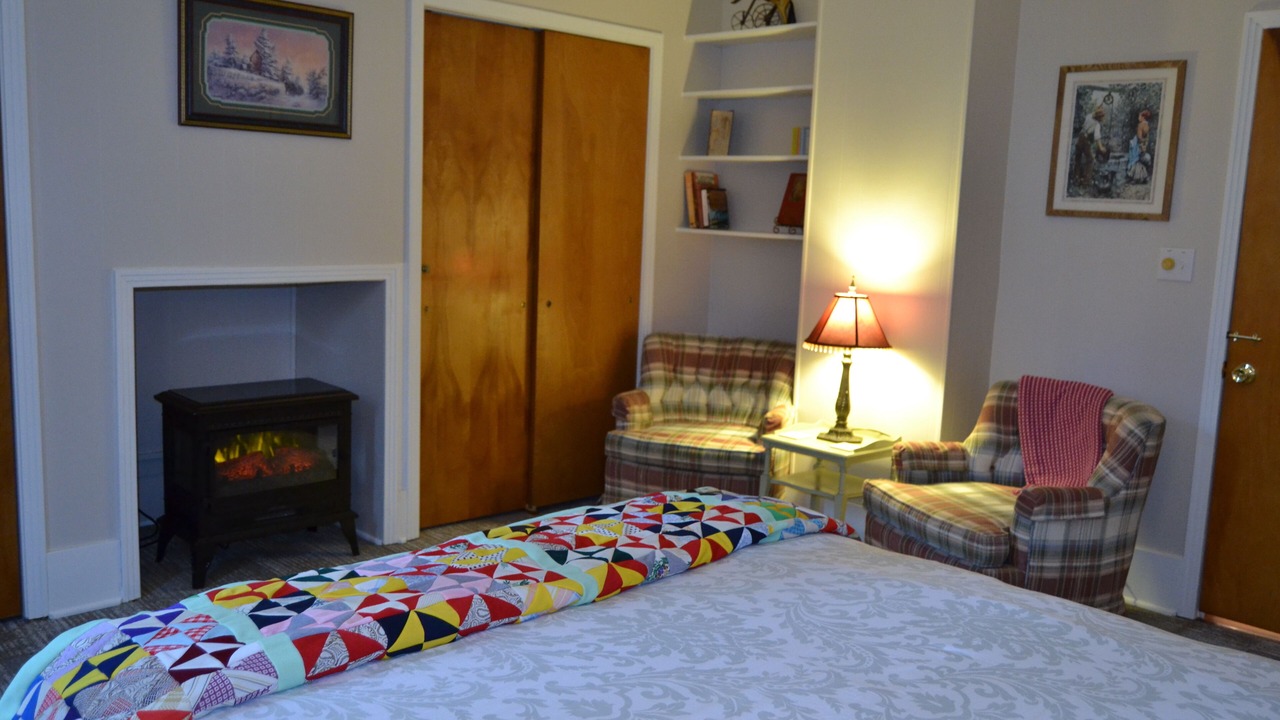Photo of Bedroom in Greenfield