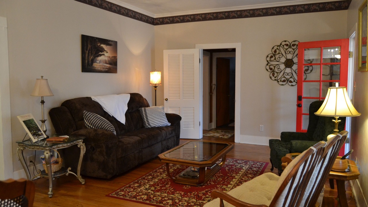Photo of Livingroom in Greenfield