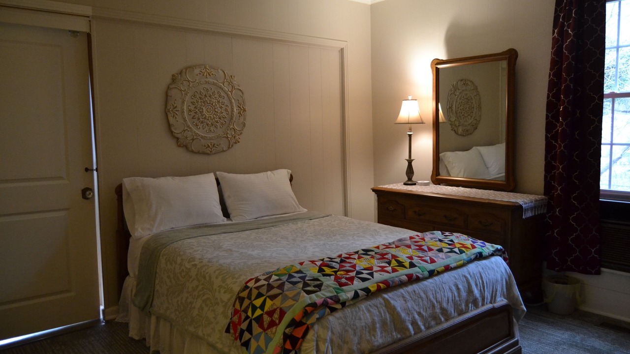 Photo of Bedroom in Greenfield