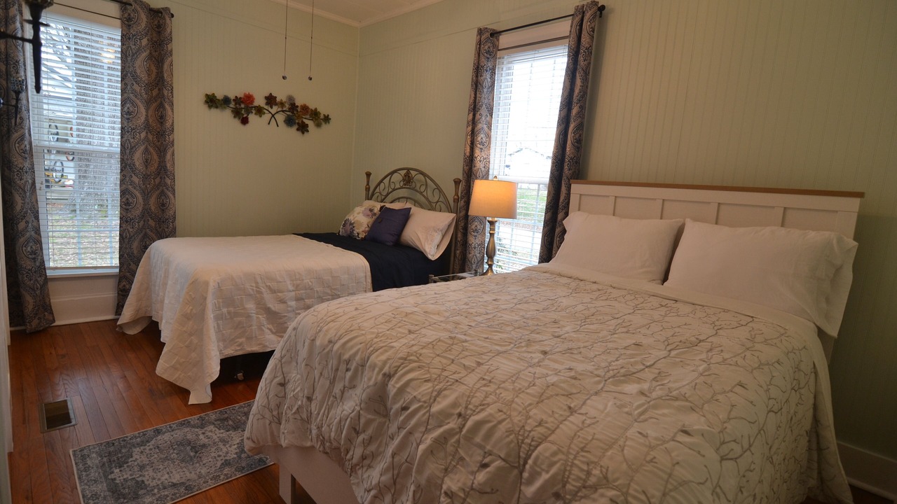 Photo of Bedroom in Greenfield