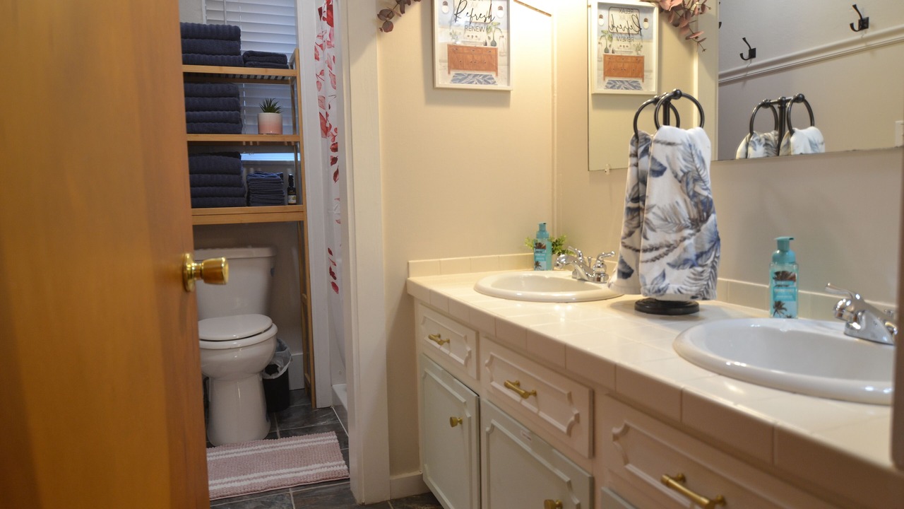 Photo of Bathroom in Greenfield