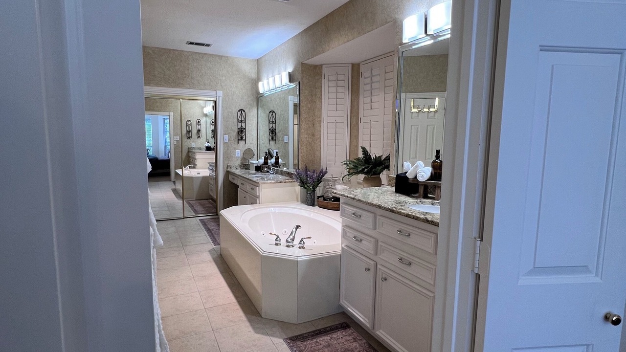 Photo of Bathroom in Barker