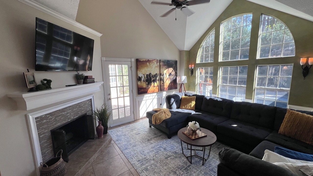 Photo of Livingroom in Barker